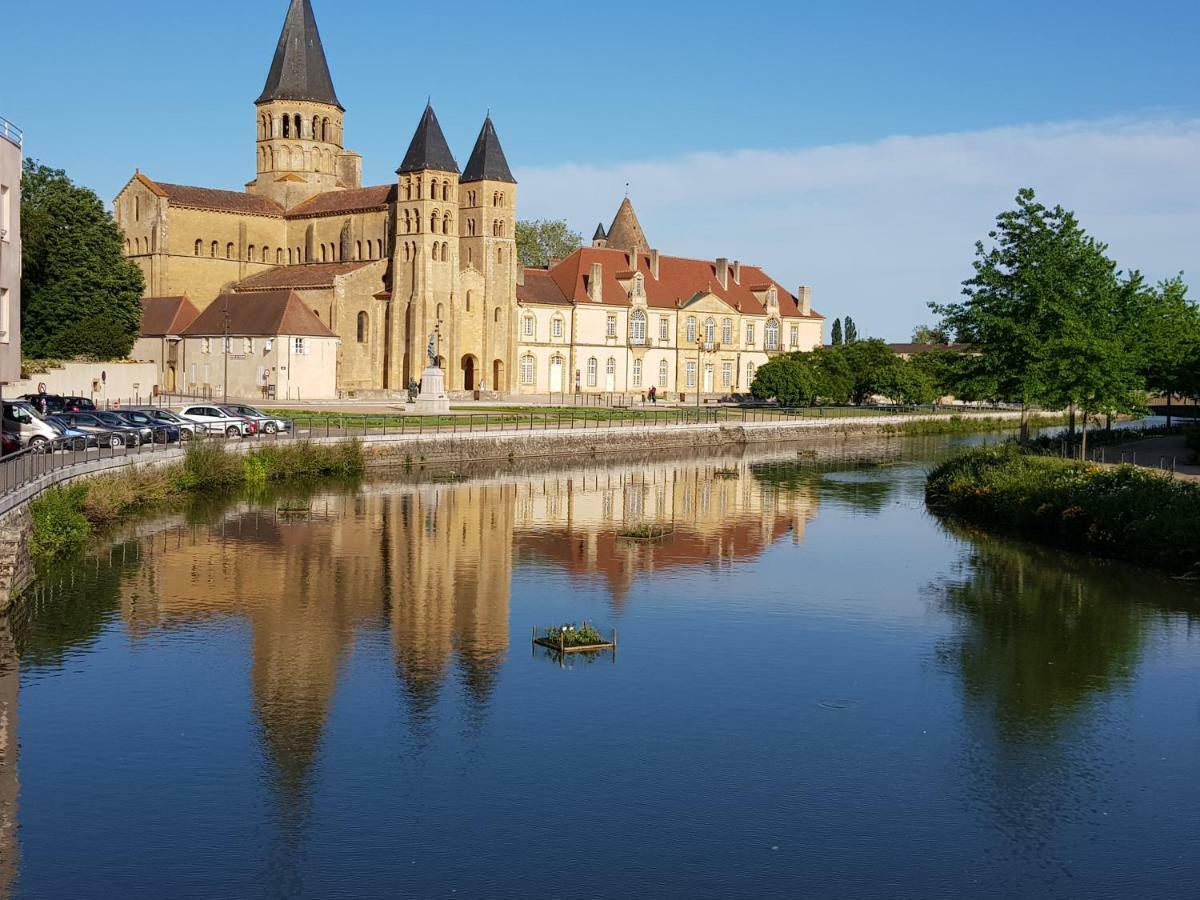 Hotel Aux Vendanges De Bourgogne Paray-le-Monial Bagian luar foto